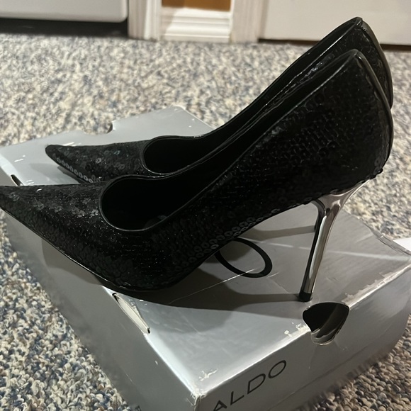 Aldo Black Sequin Extra Pointy Silver Heel Stilleto Party Heels - Picture 4 of 10